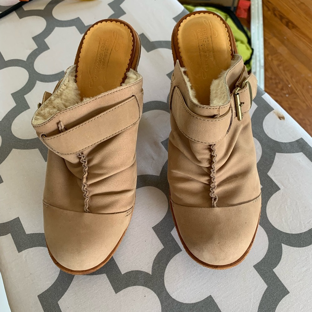 Timberland Light pink heeled clogs with warm layering inside